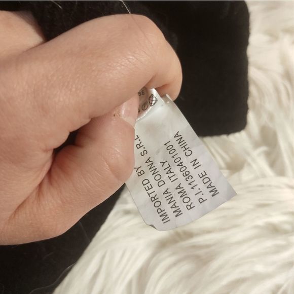 Mania Donna S. R. L. | Cashmere & Wool Blend Italian Dress - Picture 2 of 3